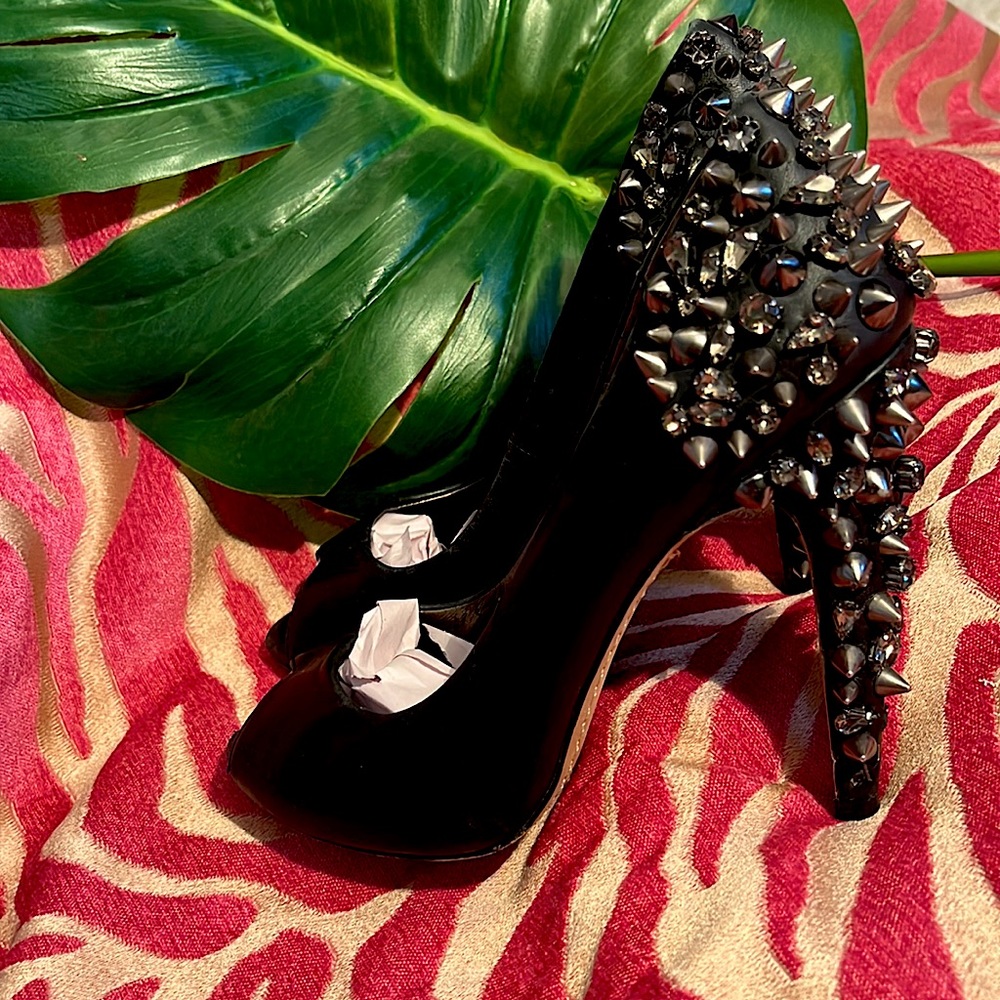 Sam Edelman Rhinestone Diamond Studded Black high heel Pumps